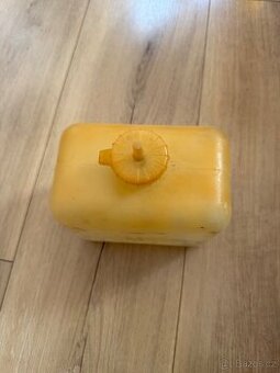 nádrž postřikovače Gaz 21 Volha