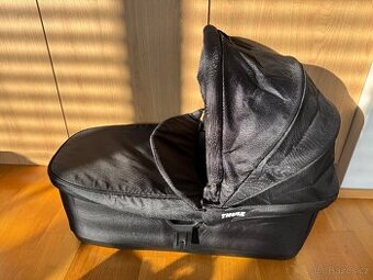 Thule Urban Glide – hluboká korba – jako nová