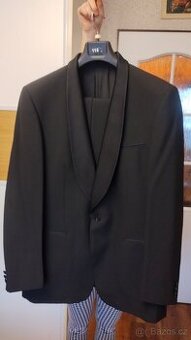 Zánovní Smoking pro muže cca193cm vysokého