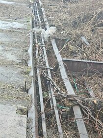 Koleje kolejnice na voziky, retez