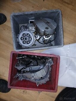 Bmw f650 Nahradni dily z celého motoru