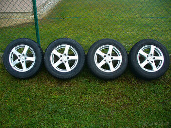 NOVÉ PNEU 195/65/15 ZIMNÍ OCTAVIA 2,3