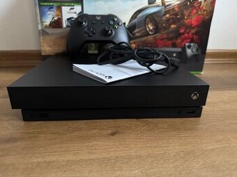 Herní konzole Xbox One X 1TB + ovladač