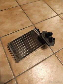 Škoda octavia 1 radiátor topení