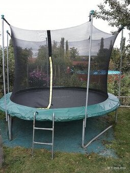Trampolina