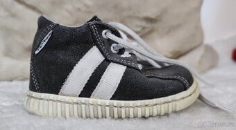 Celoroční kožené boty Pegres velikost 19