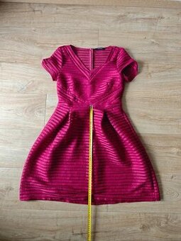 Swing koktejlové šaty - M / 38 / 10