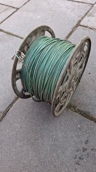 Vojenský telefonní drát