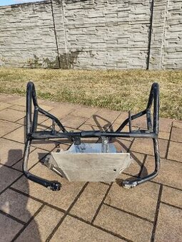 Padací rám + kryt pod motor