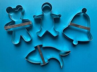 Vykrajovátka kovová - panáček, méďa, zvonek