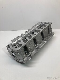 Hlava motoru Felicia