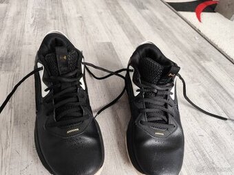 Basketbalové boty Under Armour 38,5