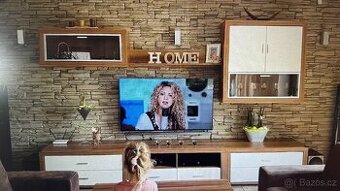 obyvací stěna ořech / vanilka lak