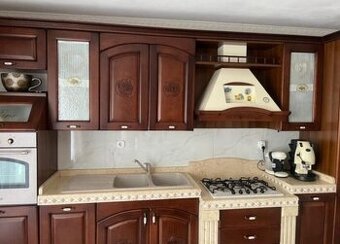 Luxusní linka z masivu s jídelnou,6602