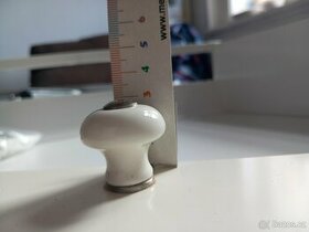 Keramicka knopka uchytka Ikea