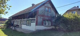 Prodej krásné roubené chalupy + velká stodola, Přepeře