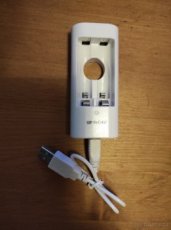 USB nabíječka pro 2 baterie AAA, AA