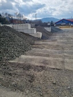 Štěrk písek kačírek substrát mulčovací kůra AUTODOPRAVA