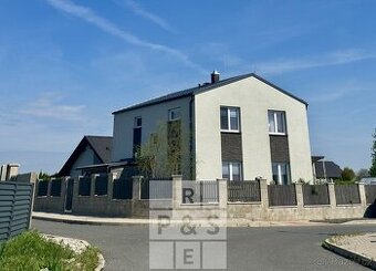 Prodej rodinné domy, 162 m2 + 713 m2 pozemek, Brandýsek - Kl