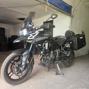 Triumph tiger 800 xrx - 1