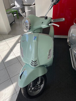 Vespa GTS 125RST