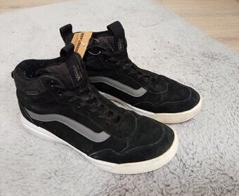 Vans Range Exp