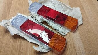 Škoda 110R originál kryty Zadních Světel Originál nové