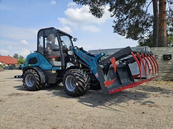 kloubový nakladač 4350a, motor kubota