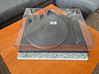 Gramofon NC500