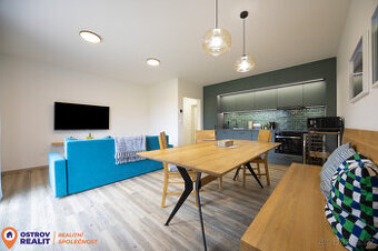 Prodej, ubytovací zařízení se dvěmi apartmány, 1000 m², Velk