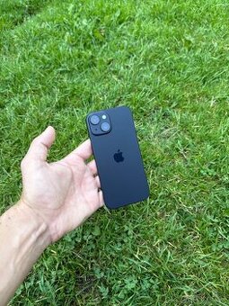 Zánovní Apple iPhone 15 128GB–Černý,Krásný stav,Baterie 100%