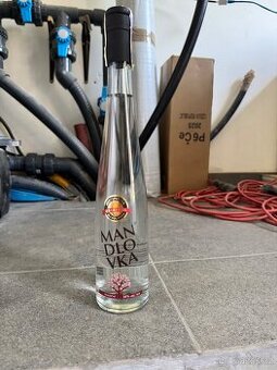 Mandlovka Hustopečská mandlárna 0,5l 38%