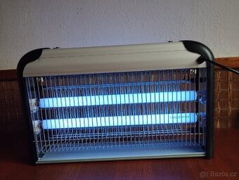 Lapač hmyzu s UV zářivkou IK206-2x15W/230V 80 m2