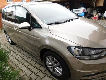 Volkswagen Touran 1.4 benzín r.v.2016 110 kw automat