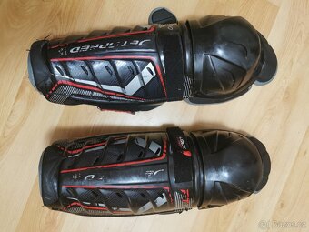 Hokejové holeně CCM Jetspeed SR