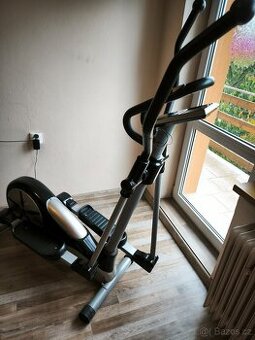 DM Fitness Eliptický trenažér