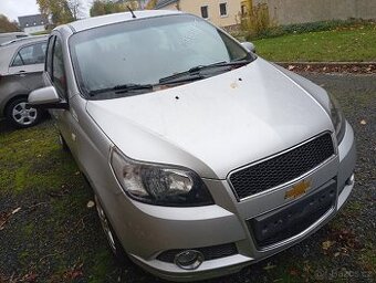 Chevrolet aveo 2011 málo najeto