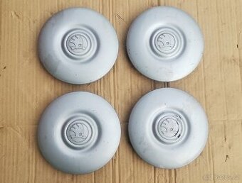 Škoda Felicia středové pokličky krytky kol 13" 4x100