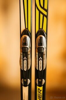 Běžky, vázání, hůlky FISCHER - Běžkařský set FISCHER