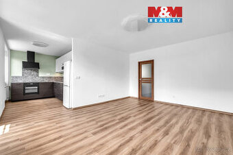 Prodej bytu 3+1 v Červeném Kostelci, ul. 17. listopadu