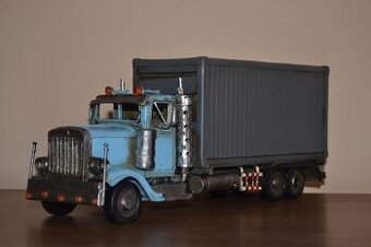 Kovový model - KAMION