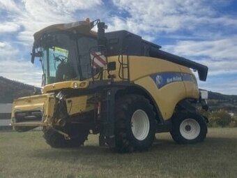 Sklízecí mlátička New Holland CX8070+BISO Croprage Trendline