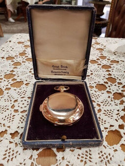 Le Phare, kapesní hodinky s minutovým opakovačem a chronogra