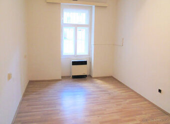 Pronájem garsoniéry v ulici Vršovická, Praha 10 - Vršovice, 