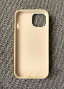 Guess kryt iPhone 14