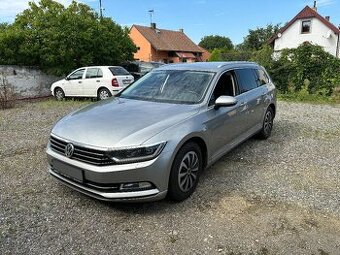 Volkswagen Passat, 2016 HIGHLINE 2.0TDI 110kw Serviska DPH