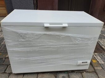 VELKÝ pultový mrazák – truhla 261 ltr