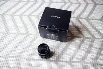 Fujifilm XF 35mm f/2 R WR