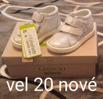 Nové boty 20