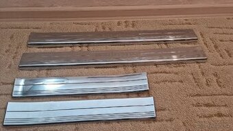 W211 / W219 exkluzivní prahové lišty
Original Mercedes